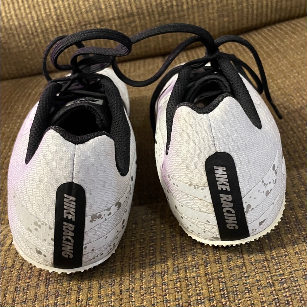 Nike Women's White And Silver Running Shoes. Good Condition. Size 8. - Picture 5 of 9